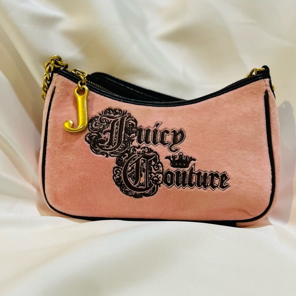 Juicy Couture Handbags - Juicy Couture Y2K Vintage Pink Velour Purse